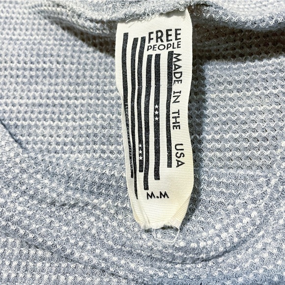 Free People Women’s M Top Gray Storyteller Waffle Knit Open Back Oversized - Picture 6 of 10